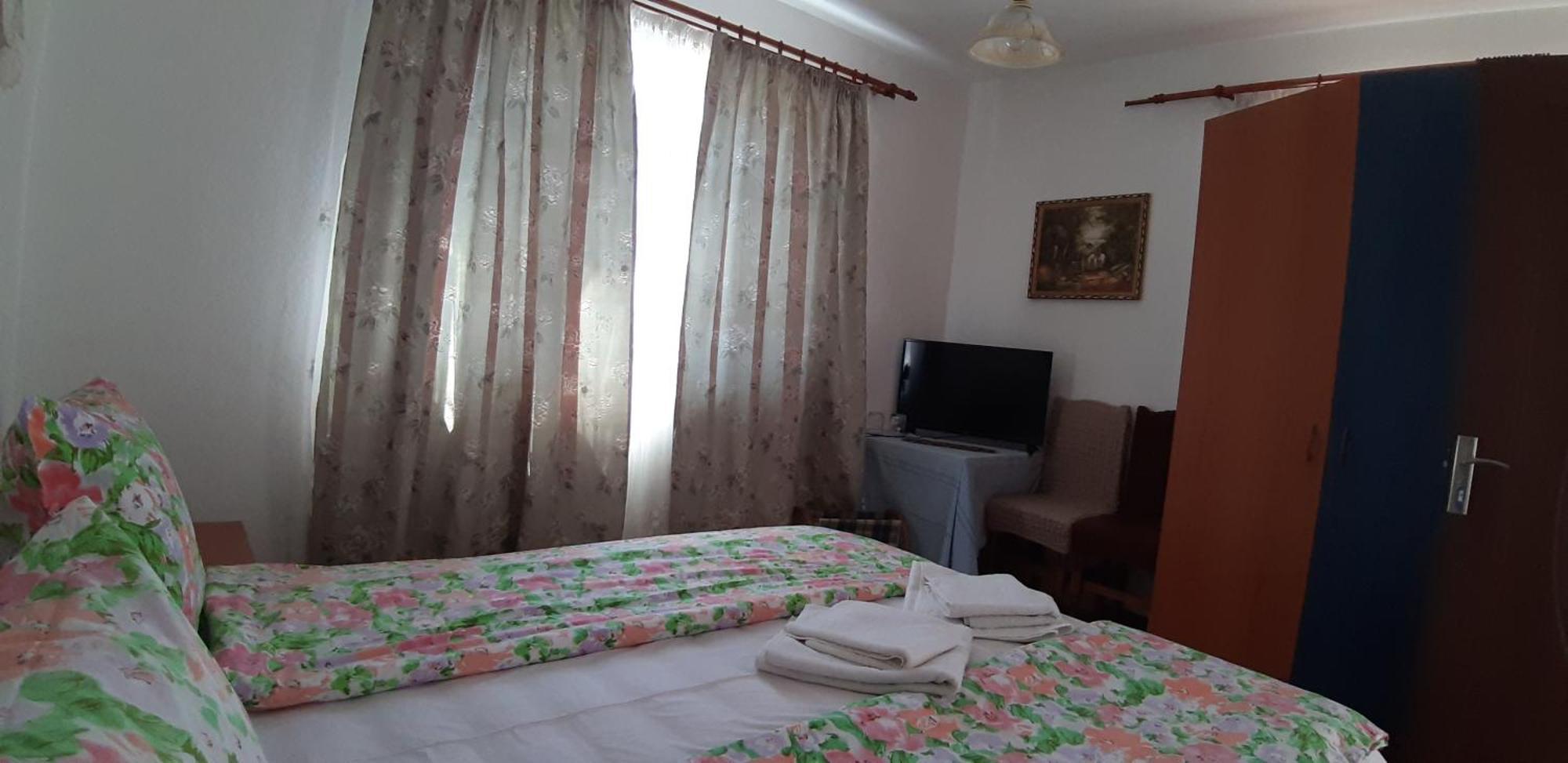 Pensiunea Casa Godja Valeni  ห้อง รูปภาพ